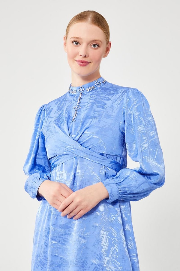 LevidorSaks Yaka İşlemeli Jakarlı Kumaş Pantolon Takım