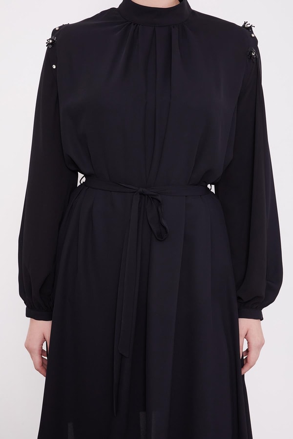 LevidorSiyah Omzu İşlemeli Tunik Takım