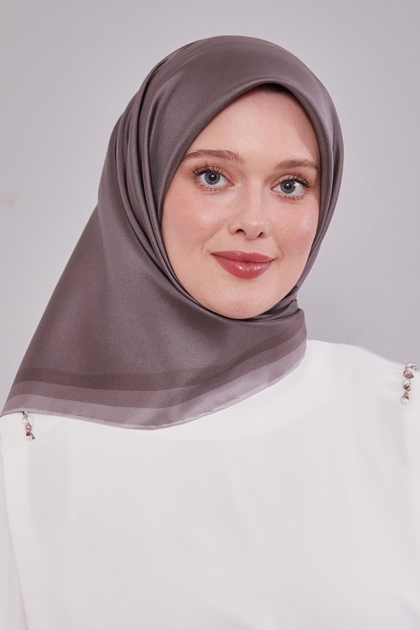 LevidorVizon Kenar Bordürlü Twill İpek Eşarp