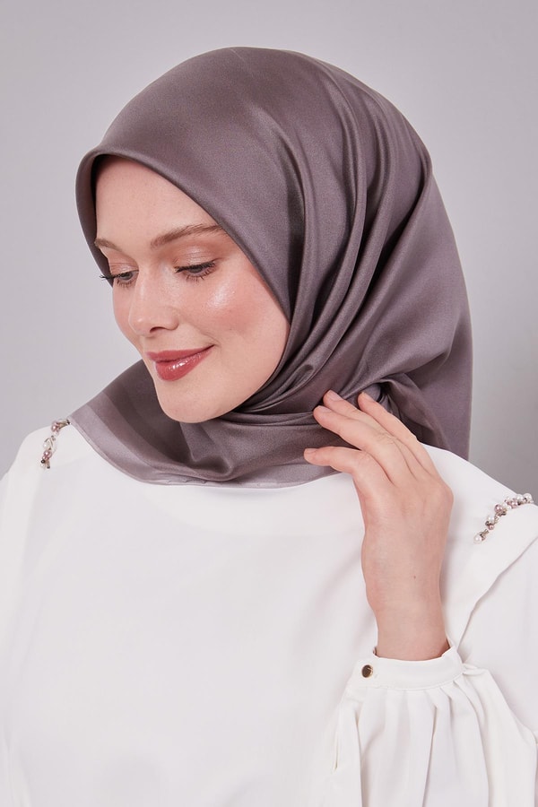 LevidorVizon Kenar Bordürlü Twill İpek Eşarp