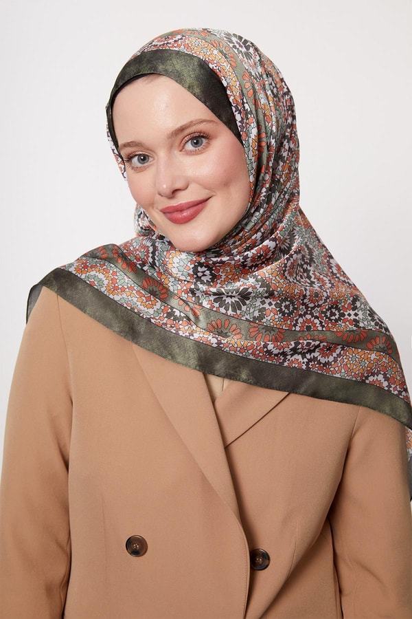 LevidorYeşil Batik Desen Hint İpeği Şal