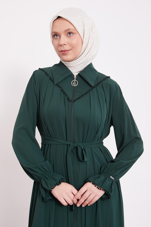 LevidorZümrüt Gömlek Yaka Ponponlu Ferace