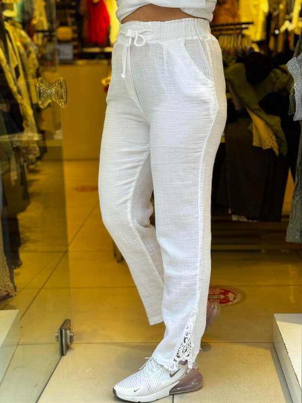 %100 Müslin Paça Nakışlı Pantolon Beyaz