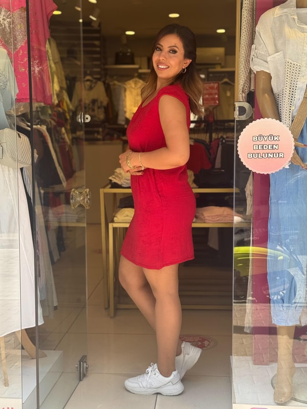 %100 Pamuk İşlemeli Elbise Kırmızı