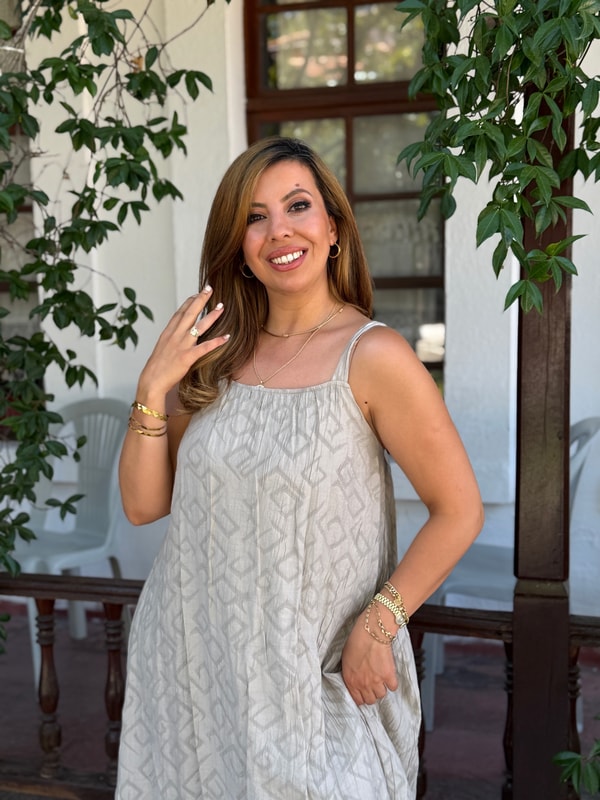 Askılı Rahat Kesim Astarlı Elbise Krem
