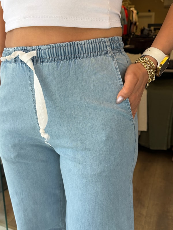 Beli Lastikli Boru Paça Pantolon Açık Mavi