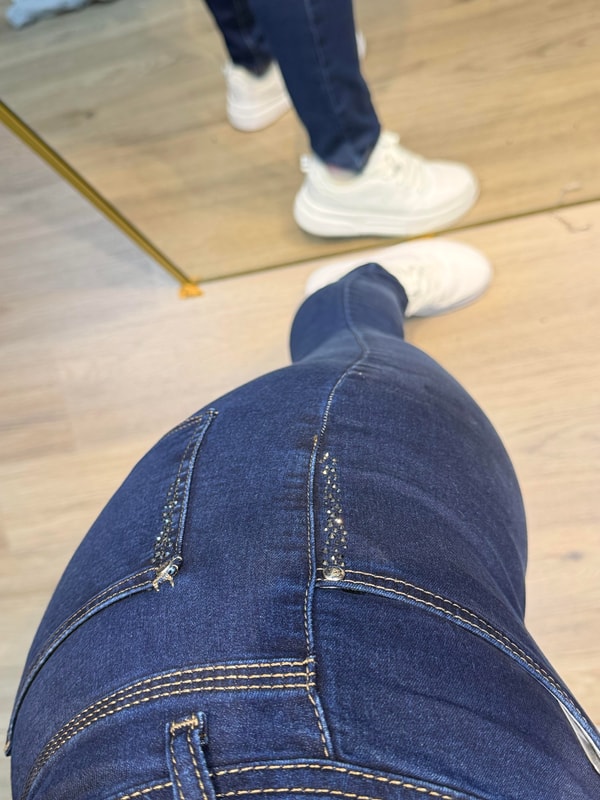 Cepleri Taş Detaylı Slim Fit Kot Pantolon