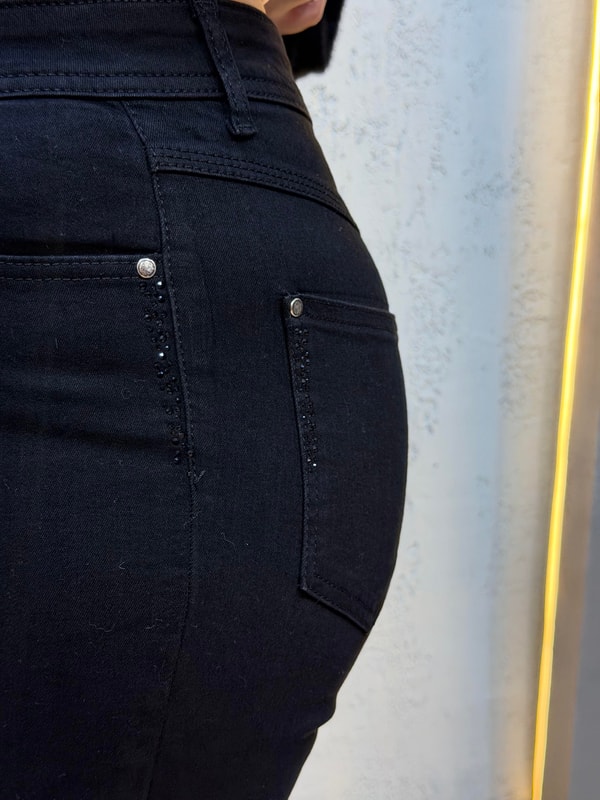 Cepleri Taş Detaylı Slim Fit Kot Pantolon Siyah