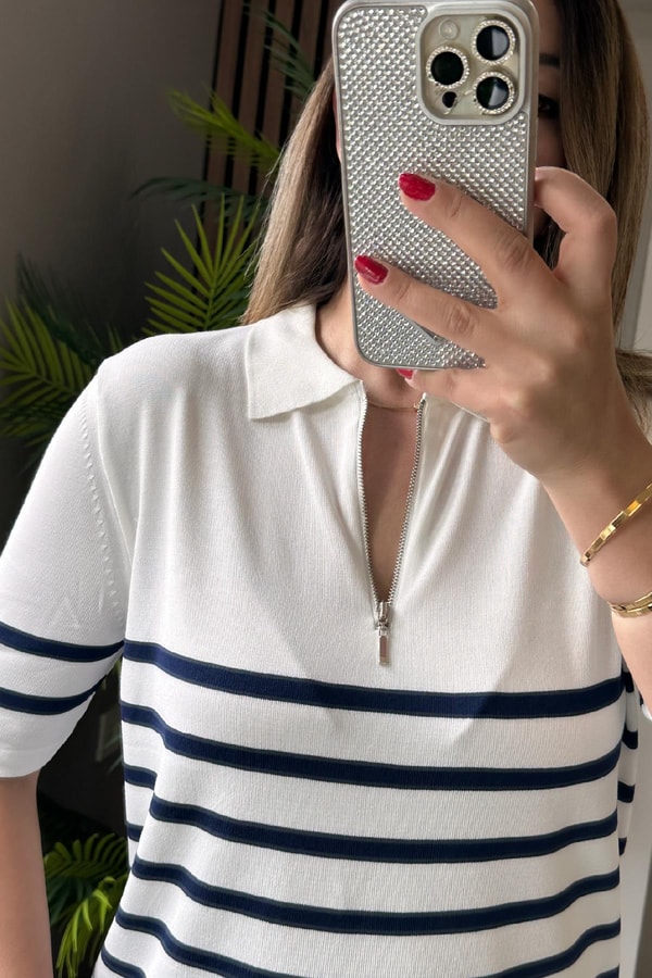 Çizgi Detaylı Yakalı Fermuarlı Merserize Bluz