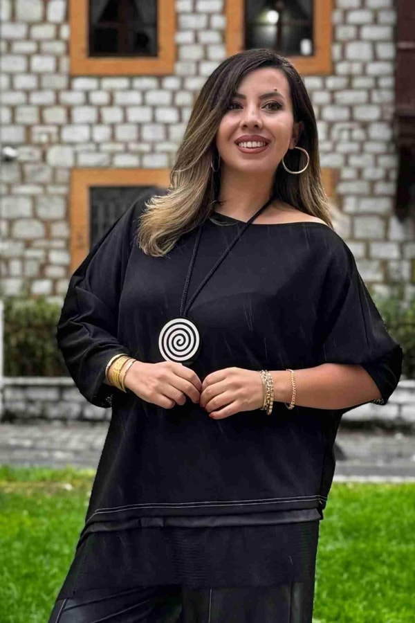 File Detaylı İki İplik Eşofman Kumaş Kolyeli İthal Bluz