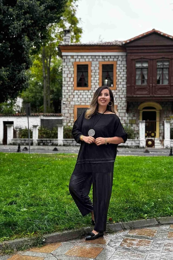 File Detaylı İki İplik Eşofman Kumaş Kolyeli İthal Bluz