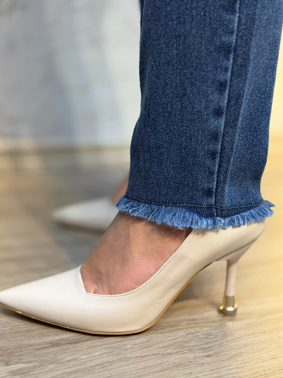 Paça Püsküllü Kot Pantolon