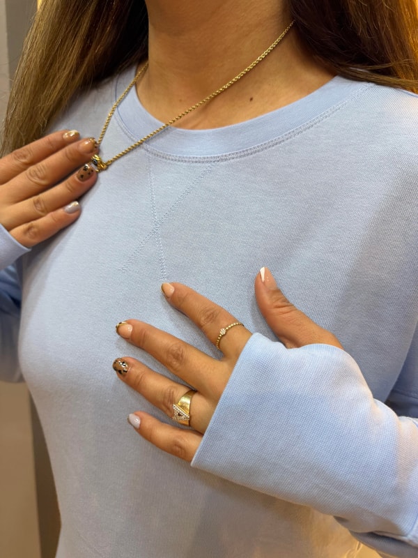 Parmak Geçirme Detaylı Yanları Yırtmaçlı Pamuk Sweatshirt Bebe Mavisi