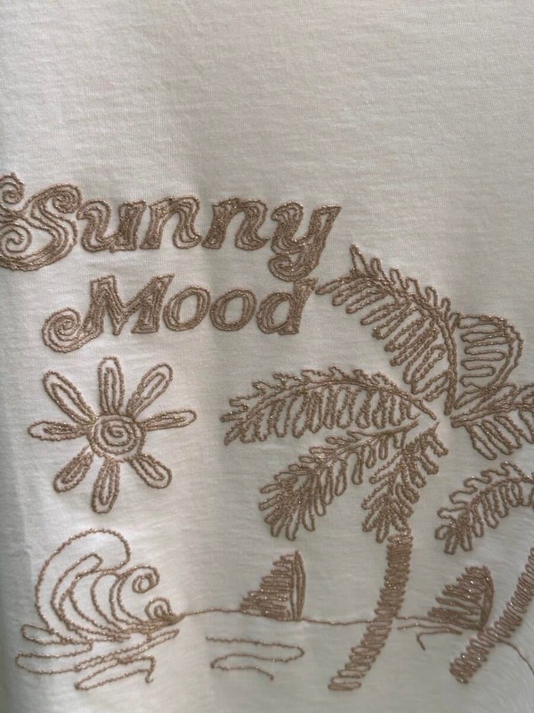 Sunny Mood İşlemeli Tişört Krem