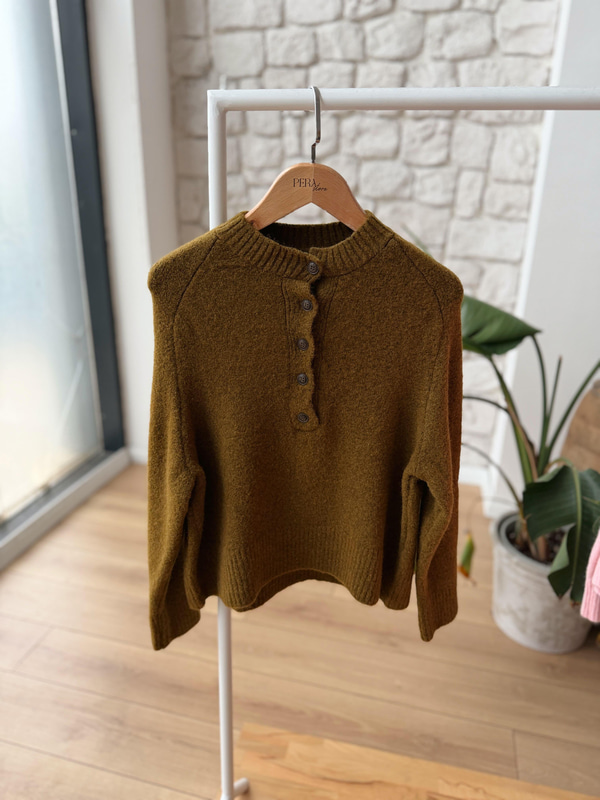 Düğmeli Olive Kazak