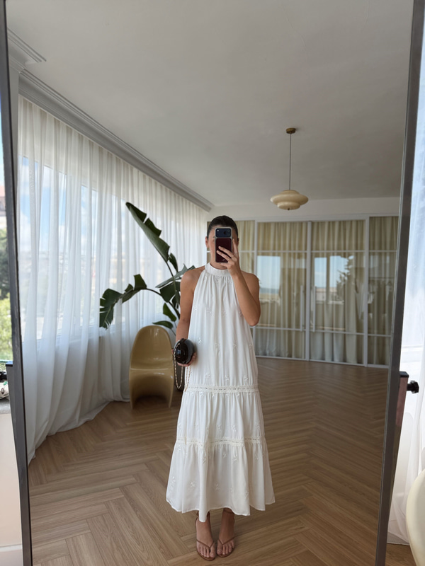 İşlemeli Halter Yaka Ekru Elbise