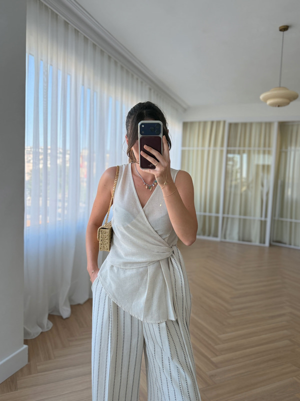 Kruvaze Kesim Çiçek Çizgili Kuşaklı Bluz