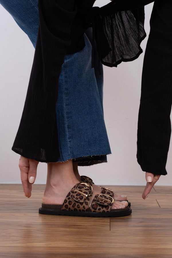 Ganie Model İki Kemerli Terlik Leopar