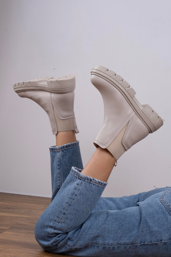Pakes Model Lastik Detaylı Bot Bej