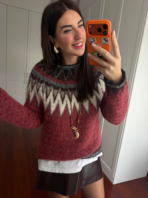 Bordo Jakarlı , Helsinki Triko