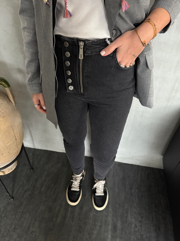 Tasarım Düğme Detaylı , Füme Jean Pantolon