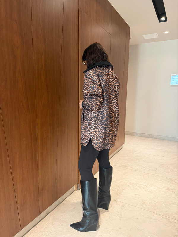 Siyah Peluş Yakalı , Leopar Mont