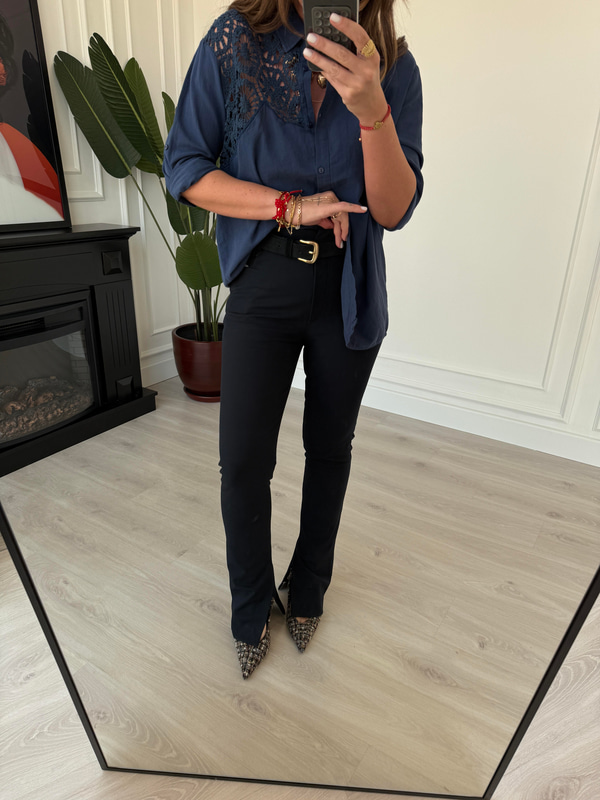 Bir Beden İncelten , Lacivert , Yırtmaçlı Paça Pantolon