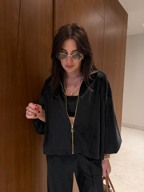 Premium Kalitede , Üçlü , Siyah Kadife Takım