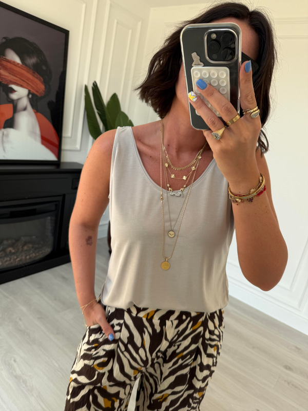 Bej , Modal , Askılı Bluz