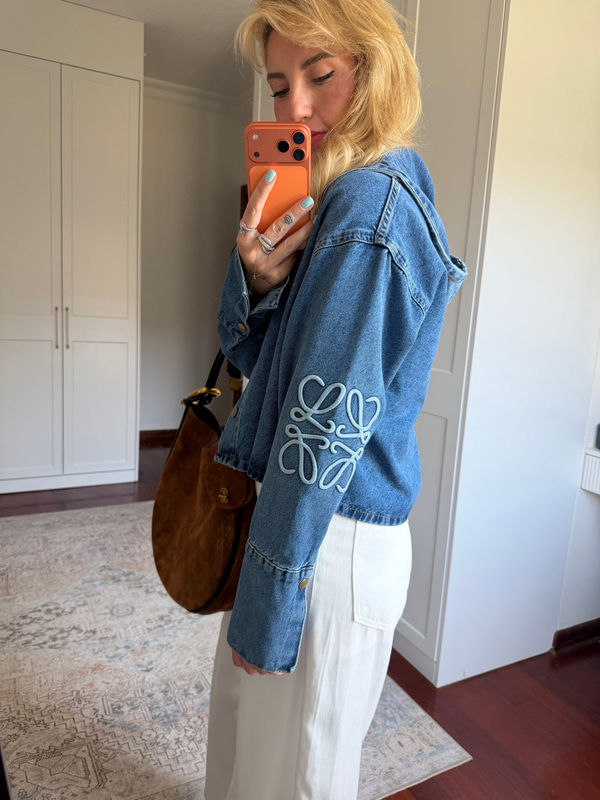 Mavi, Orijinal Model Kolu Nakış İşlemeli , Kapüşonlu , Premium Jean Ceket