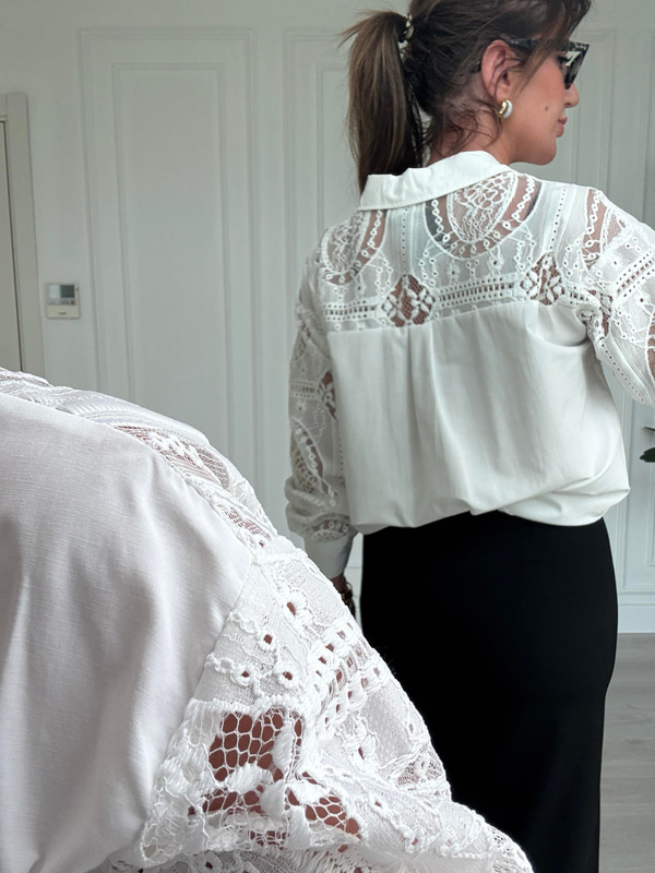 Dantel Detaylı Beyaz Poplin Gömlek