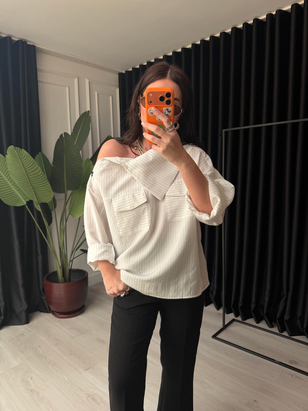 Orijinal Model , Omzu Düğmeli , Çizgili Modal Gömlek