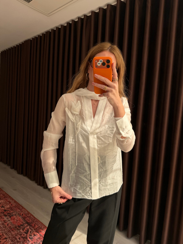 Orijinal Model , Fularlı Şifon Gömlek