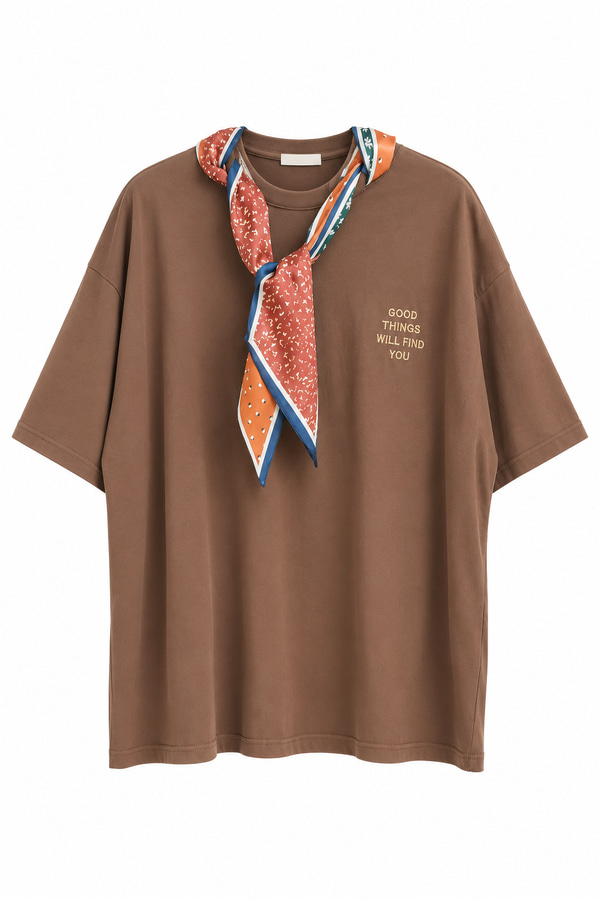 Şal Desen Fularlı , Acıkahve T-shirt
