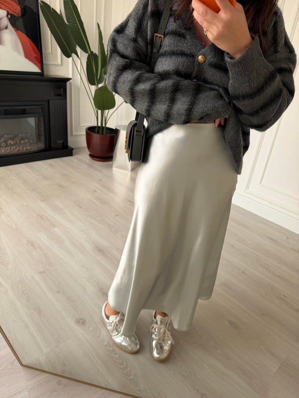 Beli Gizli Lastikli Pamuk Saten , Gümüş Etek