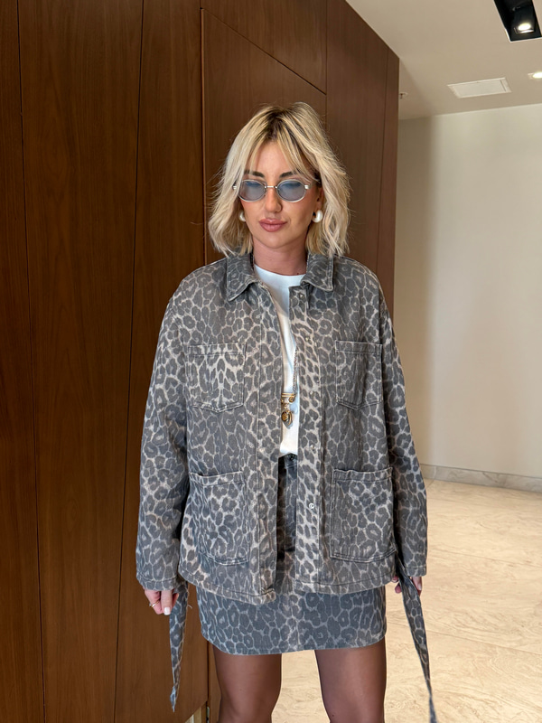 Gabardin Kumaş , Kuşaklı , Füme Leopar Jean Gömlek