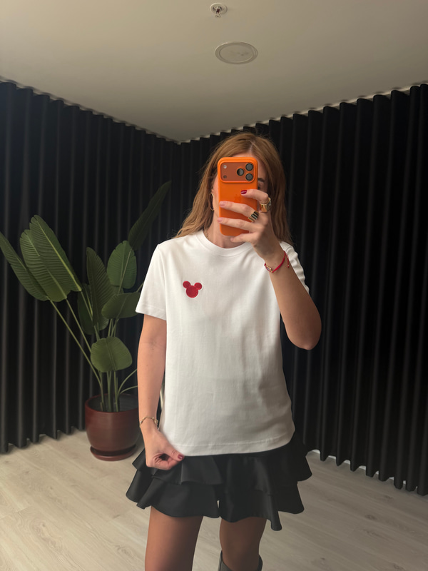 Orijinal Model , Mini İşlemeli , Beyaz T-shirt