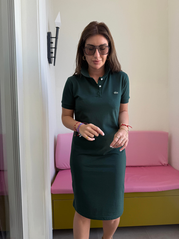 Marka Logolu Yeşil Polo Yaka Elbise