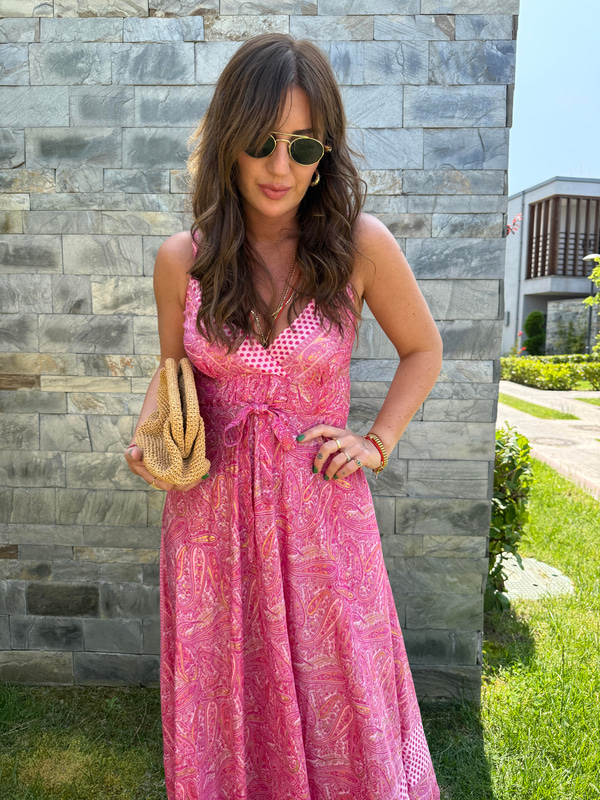 Belden Bağlamalı , Askılı , Gold Pembe Desenli , İthal Elbise