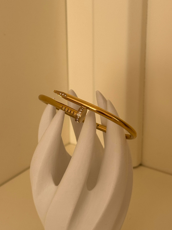Zirkon Taş İşlemeli , Gold , Çivi Bileklik