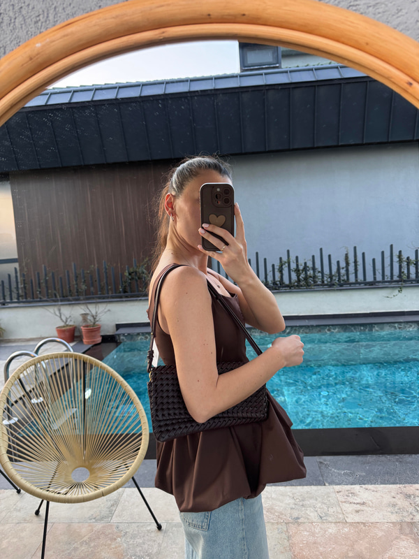 Altı Balon Kesim Kahverengi Bluz