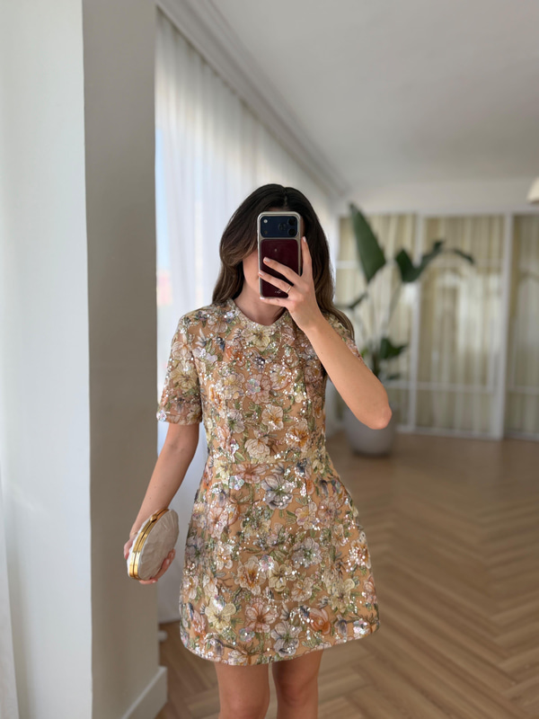 Ariana Çiçek Aplikeli Payetli Tasarım Elbise