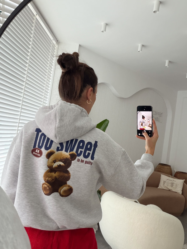 Arkası Ayıcık Baskılı Gri Sweatshirt