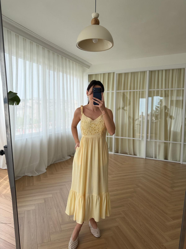 Askılı Nakışlı Sarı Tencel Elbise 
