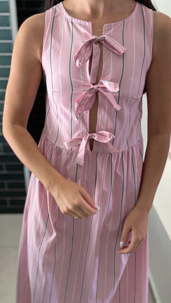 BAĞLAMALI PEMBE ÇİZGİLİ ELBİSE