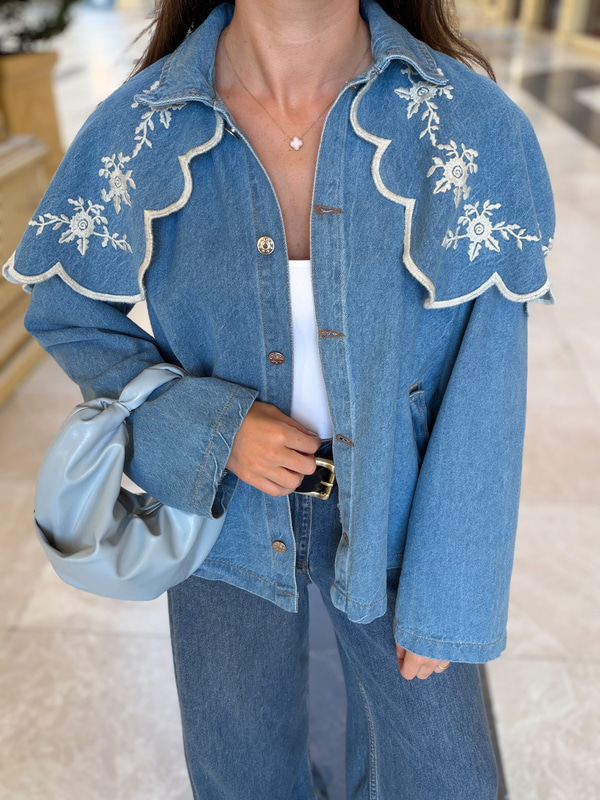 Bebe Yaka Nakışlı Denim Ceket