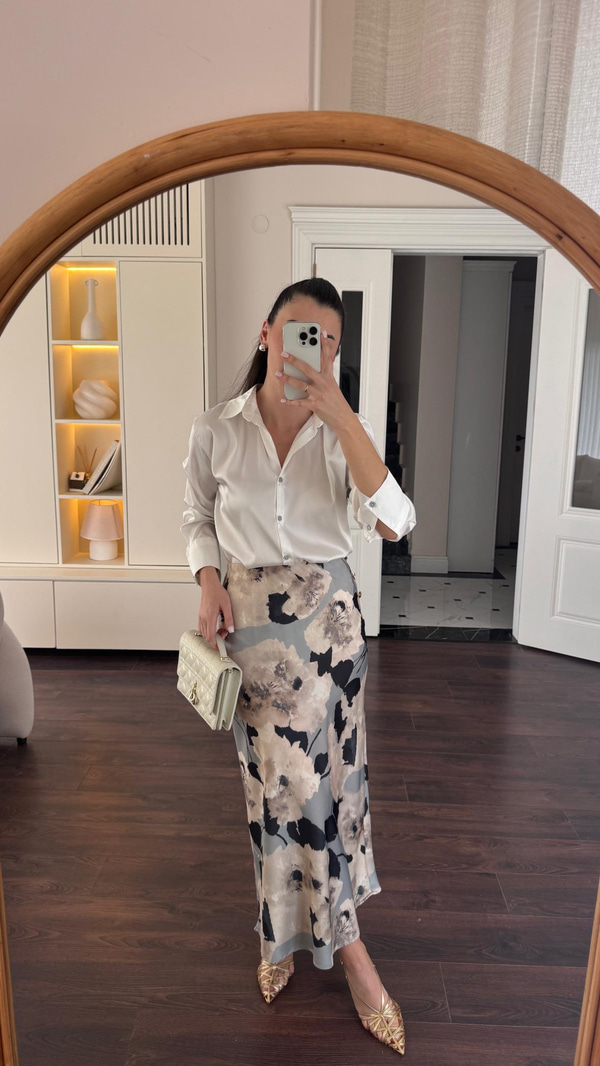Beyaz Saten Gömlek