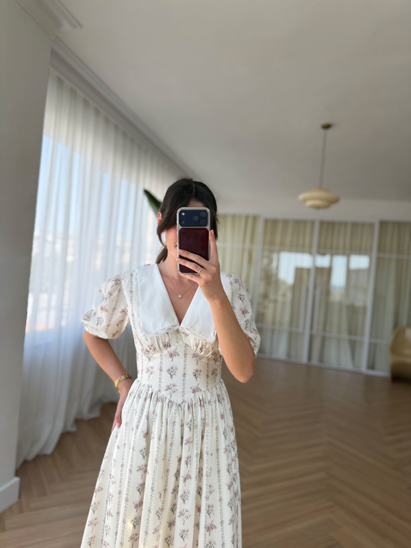 Beyaz Yakalı Floral Desen Elbise
