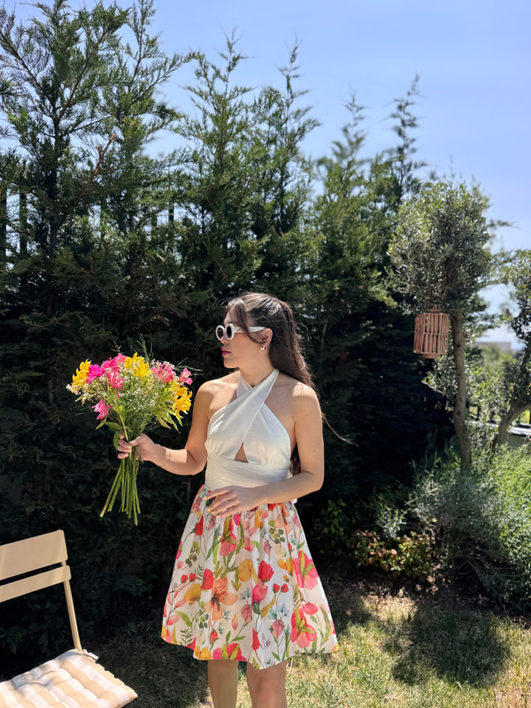 Boyundan Bağlamalı Floral Desen Etekli Elbise