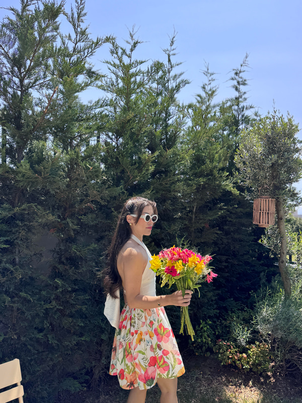Boyundan Bağlamalı Floral Desen Etekli Elbise